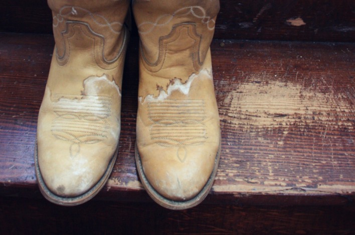 Rezultate imazhesh për leather boots clean